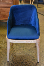 Load image into Gallery viewer, Curved Back Dining Chair