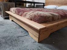 Load image into Gallery viewer, Platform Bed