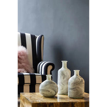 Load image into Gallery viewer, Svirla Vase